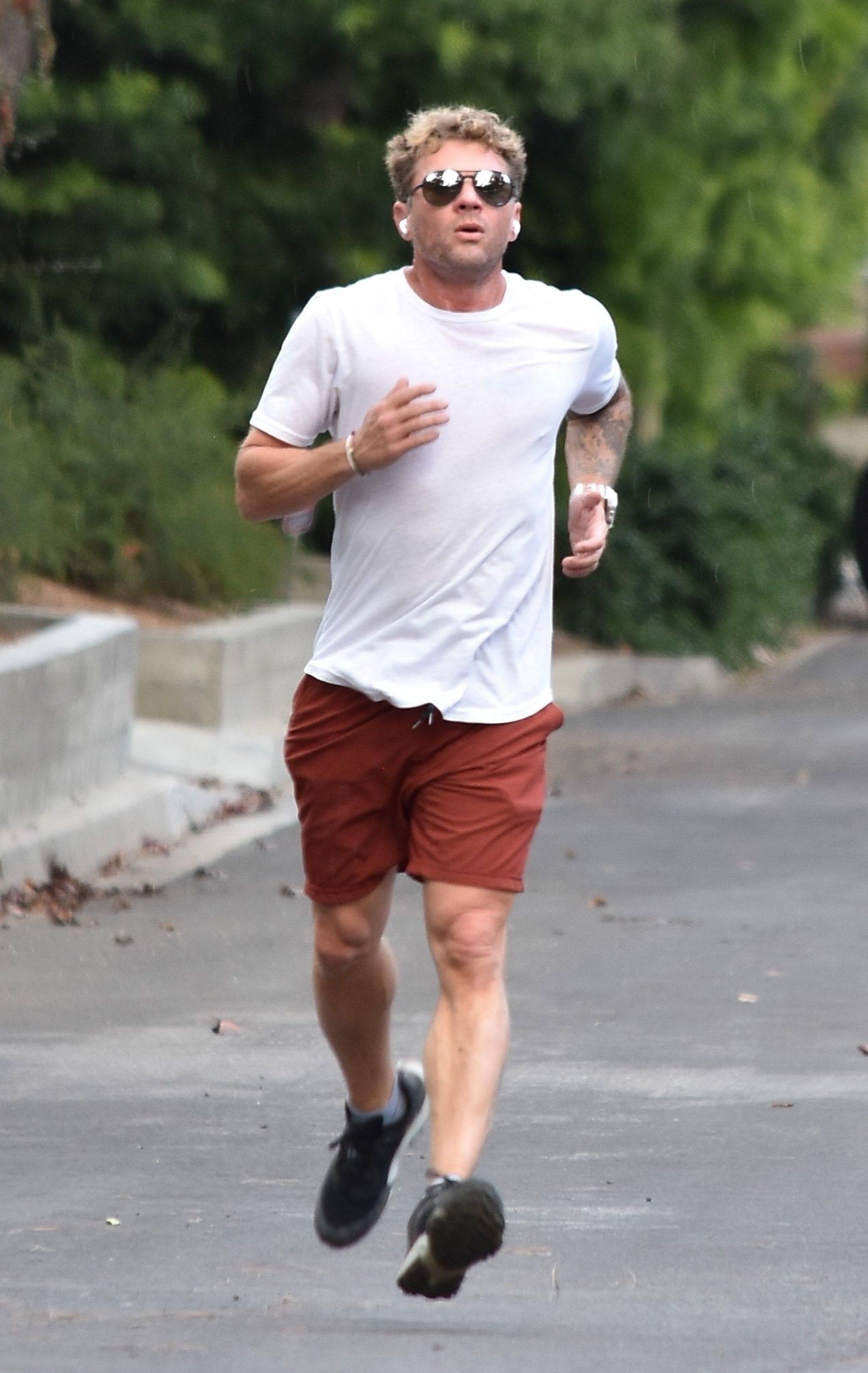 Ryan_Phillippe_-_Out_in_Los_Angeles_02152022_281129.jpg